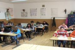 Sc-Plopeni_sala-de-clasa_-gimnaziu