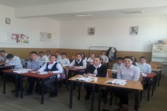 Sc.-Chirnogeni_sala-de-clasa_-gimnazial